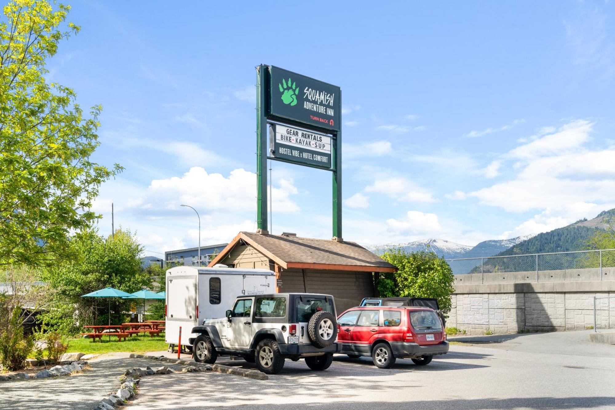 Squamish Adventure Inn Exteriér fotografie