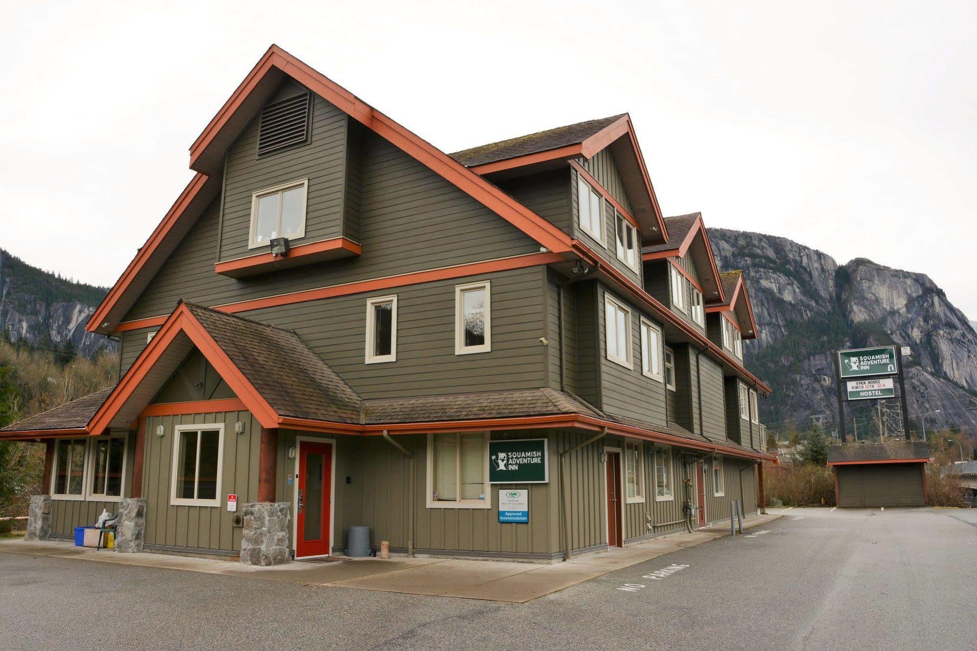 Squamish Adventure Inn Exteriér fotografie